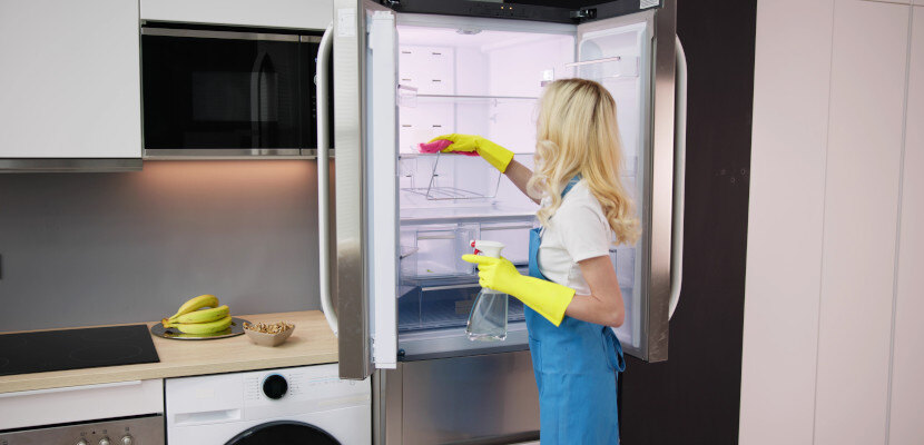 fridge-cleaning-830x400